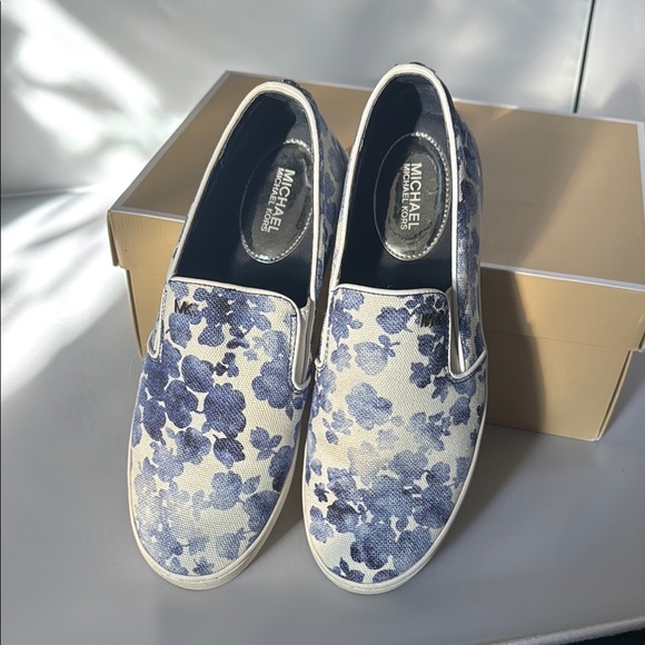 Michael Kors Keaton slip on shoe - Picture 4 of 4